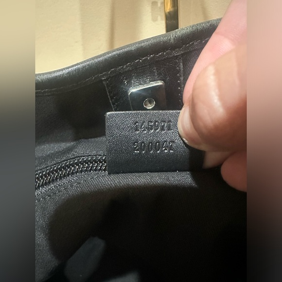 Gucci GG Webbed Black Monogram Large Tote - Picture 5 of 16